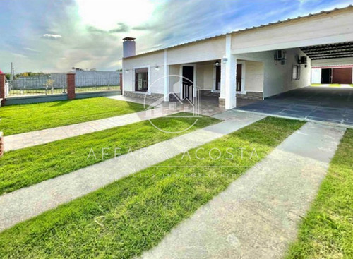 En Venta - Hermosa Propiedad En Villa Soriano