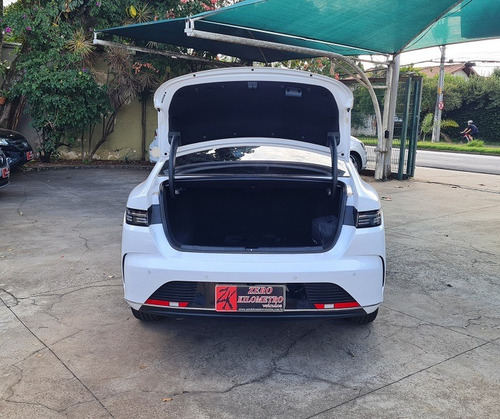 BYD King 1.5 Gl Dm-I Aut. (Phev) 5P Hibrido
