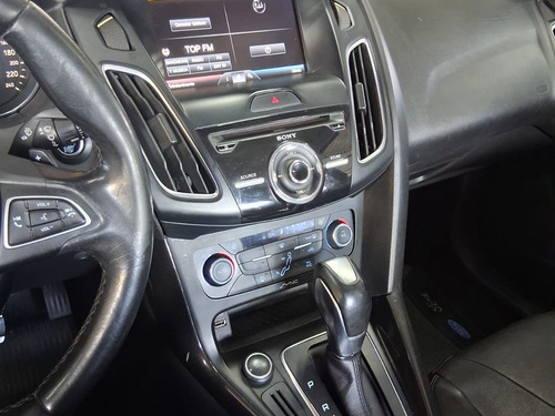 Ford Focus Sedan Titanium 2.0 PowerShift