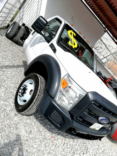 Ford F-550 6.8 Xl At