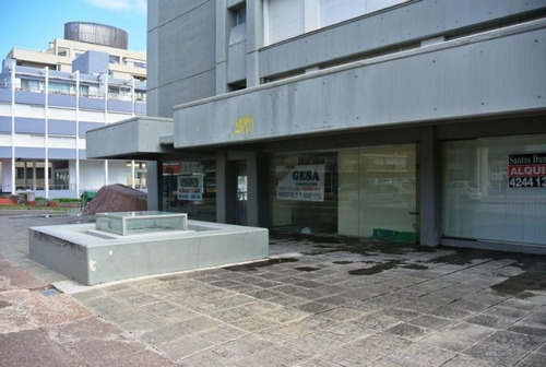 Local | Av. Gorlero