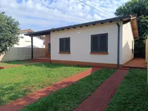Comprar Vendo Casa En El Barrio Buena Vista, Sobre Avenida: 3 Habitaciones Y 1 Baño