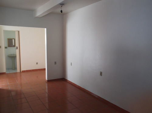 Imagem 9 de 19 de Casa Para Venda, 2 Dormitórios, Medianeira - Porto Alegre - 1188