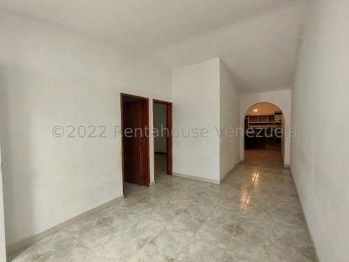Imagen 5 de 24 de Amplia Casa Urb. San Antonio De Palo Negro 23-13073 Ejc 04243439046