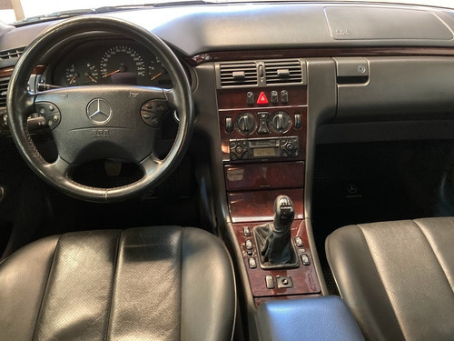 Imagen 7 de 13 de Mercedes Benz E270 Cdi Año 2001