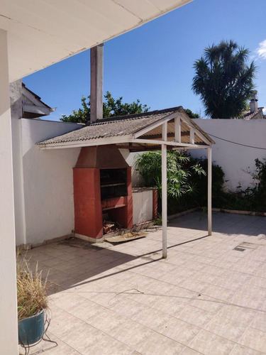 Imagen 13 de 17 de Hermoso Chalet 4 Amb. San Jose