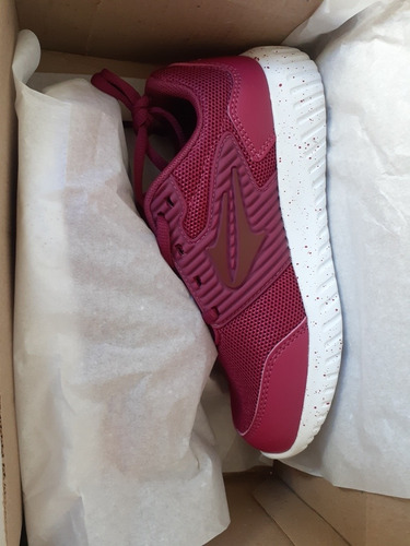 Zapatillas Topper Routine Kids. Talle 33. Zona Olivos.