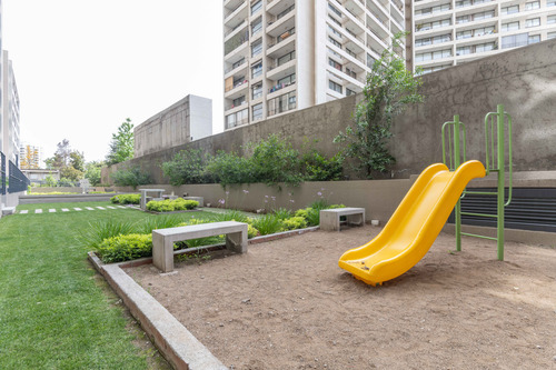 Edificio Av. Irarrázaval (1 Est. 1 Bod.) Vista Poniente Pi