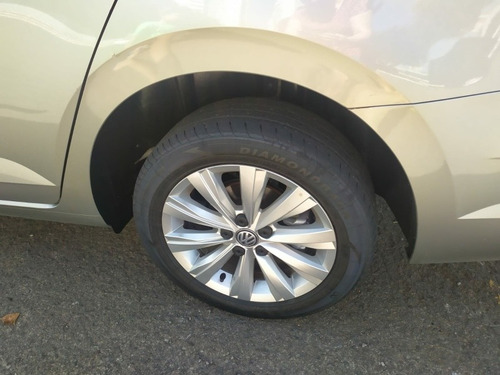 Imagem 8 de 12 de Volkswagen Virtus 2018 1.0 Comfortline 200 Tsi Aut. 4p