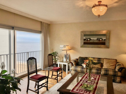 Imagen 2 de 12 de Apartamento De 4 Dormitorios En Venta En Pocitos