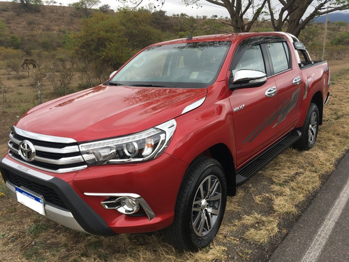 Toyota Hilux Srx 2017 Automática 4x4 Tope De Gama Camionetas