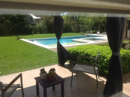 Imagen 7 de 18 de Casa En Alquiler/ Venta Campos De Alvarez