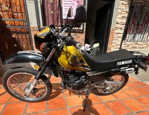 Dt 125 2 Trajes