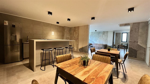 Departamento En Arriendo De 2 Dorm. En Recoleta