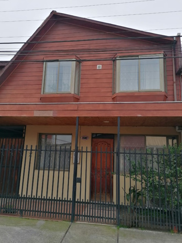 Casa De 2 Pisos 