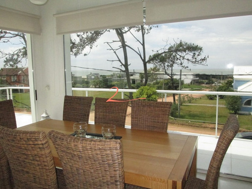 Casa En Montoya, 6 Dormitorios *- Ref: 3457