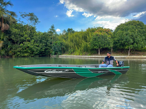 Barco Calaça Flash Bass 600