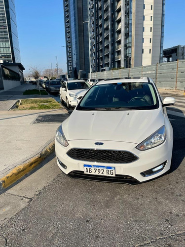 Imagen 2 de 11 de Ford Focus Iii 2.0 Se Plus At6 2017