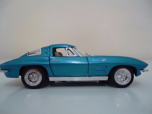 Linda Miniatura Em Metal Carro Antigo Corvette Stingray 1963