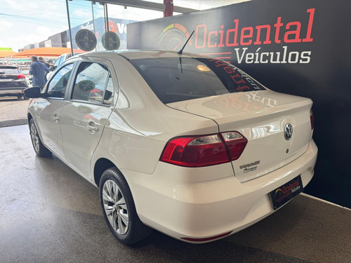 Volkswagen Voyage 1.6 MSI Flex 16V 4p Aut.
