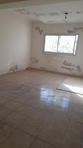Casa A Refaccionar En Venta