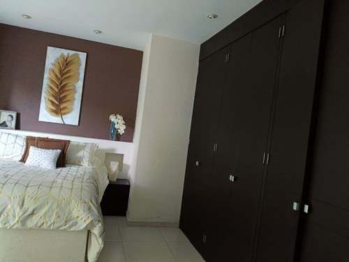 Casa En Venta En Jiutepec, Cocadas, Con Acceso Controlado, Alberca Y Loft Independiente.