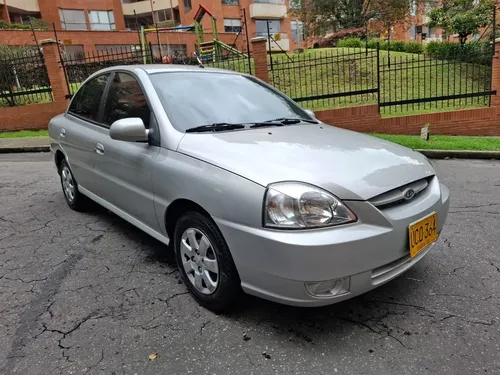 Kia Rio 1.5 Stylus Ls mecánico