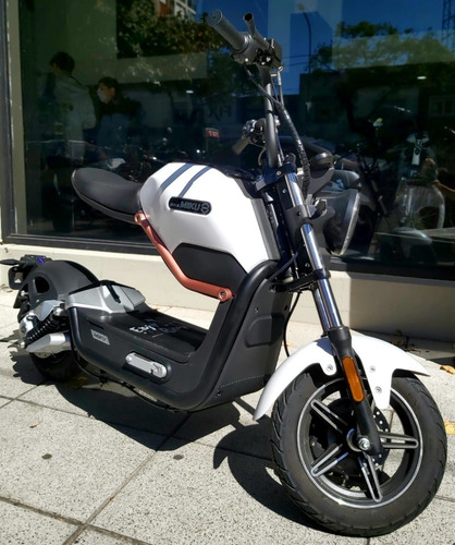 Imagen 7 de 15 de Sunra Miku Max 800w 60v Litio Moto Eléctrica 0km V