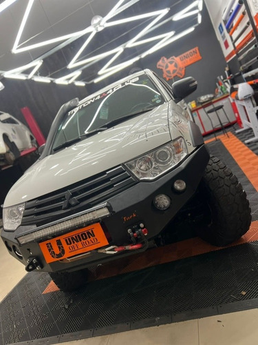 Para-choque Aço L200 Triton Com Berço Para Guincho