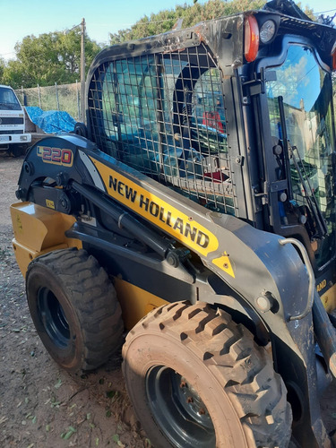 Mini Carregadeira New Holland L220 2019 Com 4.100 Hrs