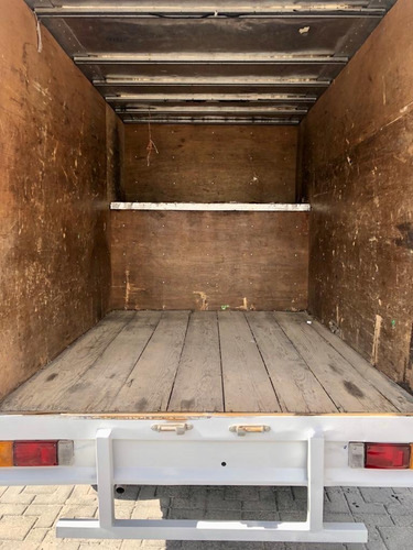 Imagen 9 de 12 de Nissan Np300 2014 Caja Seca Tm