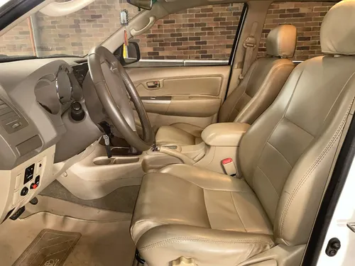 Toyota Fortuner 3.0 Sr5