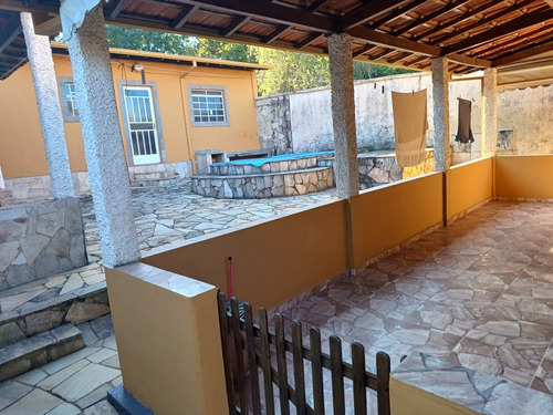 Casa 3quartos 2b
