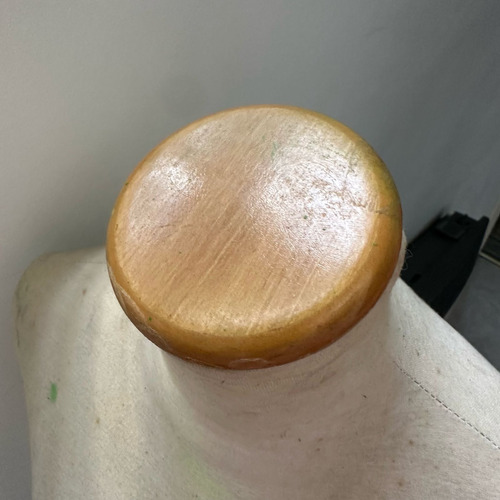 Maniqui Para Modista Con Pie De Madera Modelo Mujer Adulta Blanco (Usado)
