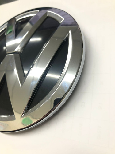 Grade Cromada Emblema Dianteira Jetta Tsi 19 2020 2021 2022
