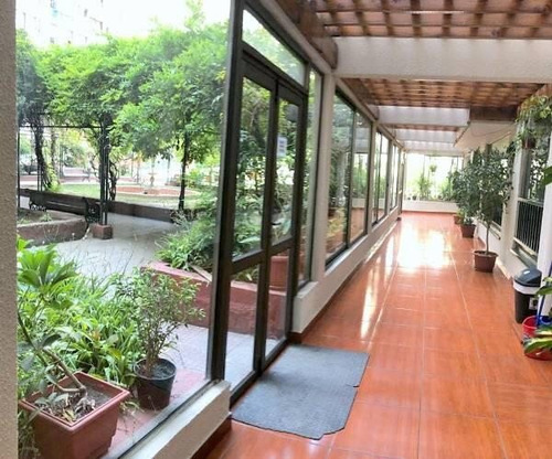 Arriendo Dpto A 3 Cuadras Del Metro En Barrio Patrimonial