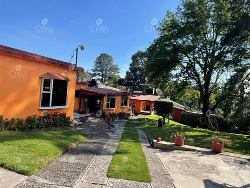 Venta Casa Jardín Con Bosque - V270