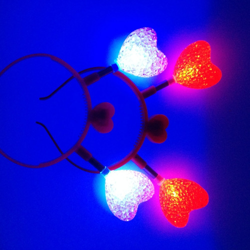 Imagen 3 de 5 de Vincha Resorte Corazón Doble Luminosa Led Premium X 6