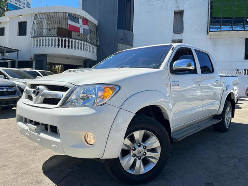 Imagen 10 de 15 de Toyota Hilux .