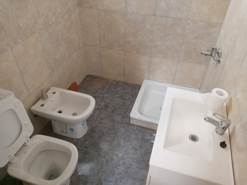 Imagen 6 de 7 de Duplex A Estrenar Con Patio Y Cochera