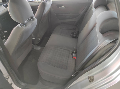 Imagem 7 de 9 de Volkswagen Fox 1.6 Msi Comfortline 8v Flex 4p Manual