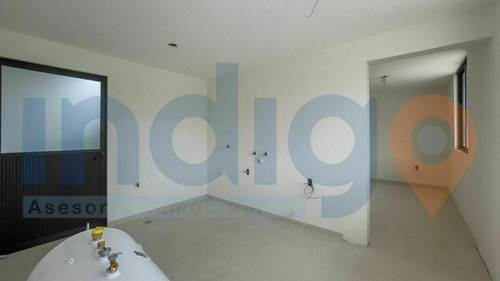 Casa Nueva En Venta En Cumbres Del Lago Con Alberca