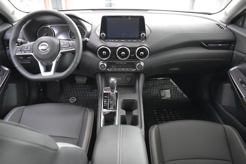 Imagen 12 de 25 de Nissan Sentra Exclusive Cvt 2.0 Cesar
