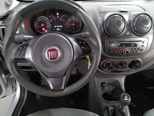 Palio Essence 1.6 16v Manual 2013