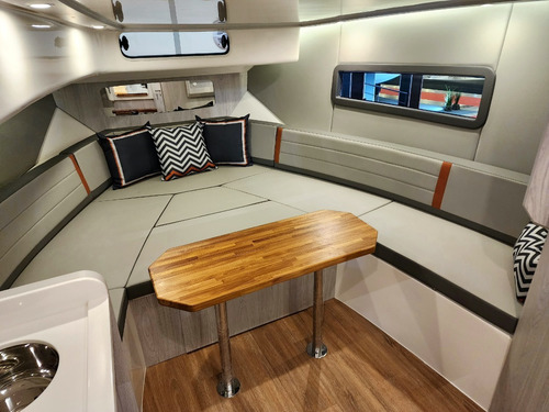 Lancha Triton Flyer 38 T-top || Zero ||