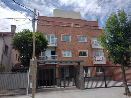 Departamento En Venta En Haedo Sur