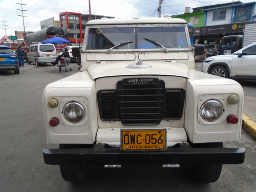 Land Rover Santana 2.4 Extra largo