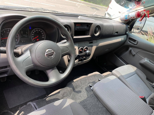 Imagen 4 de 5 de Nissan Urvan 2017