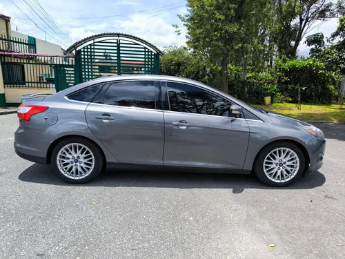 Ford Focus 2.0 Titanium