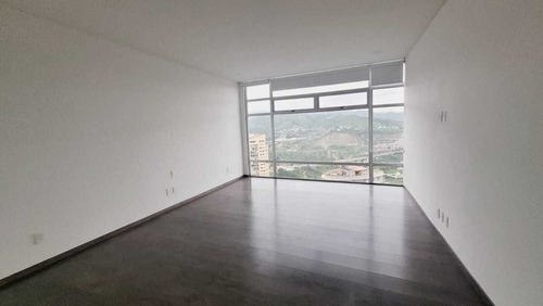 Departamento En Renta En Bosque Real